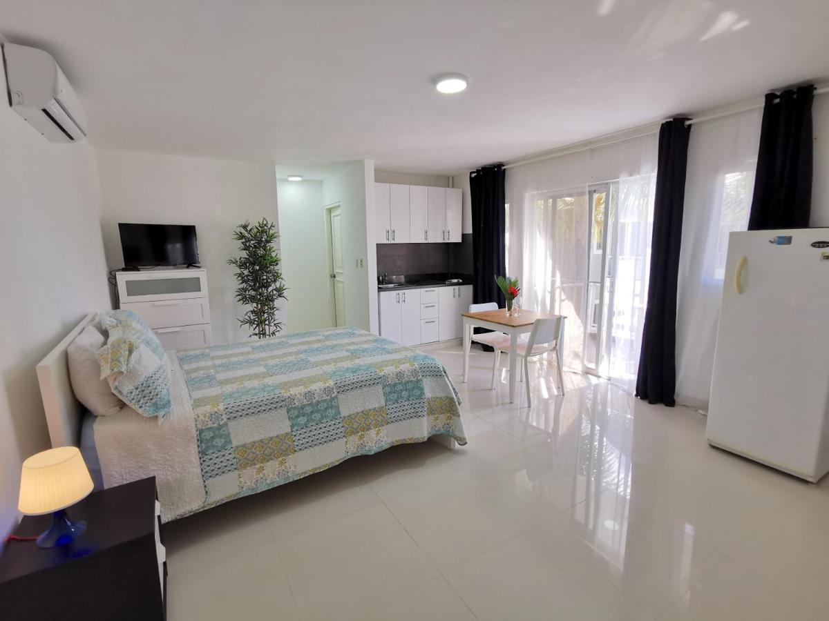 Sol Caribe Suites - Playa Los Corales - Beach Club, Wifi, Swimming Pool - Calle Aruba Punta Cana Extérieur photo